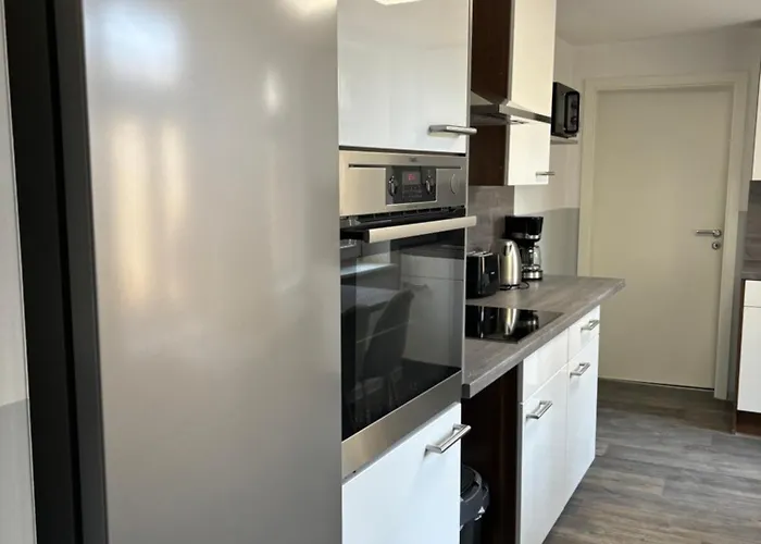 H&m Immobilien 2 Lägenhet Querfurt